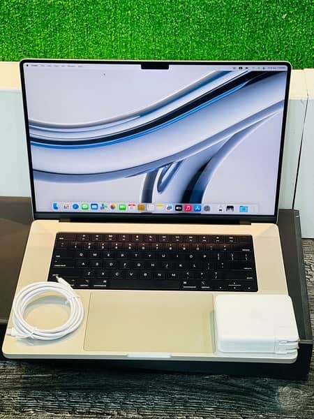 Macbook Pro 2021 M1 Pro 16”inch 16/512 4