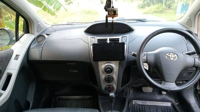 Toyota Vitz 2007/13 Total original condition new shape 7