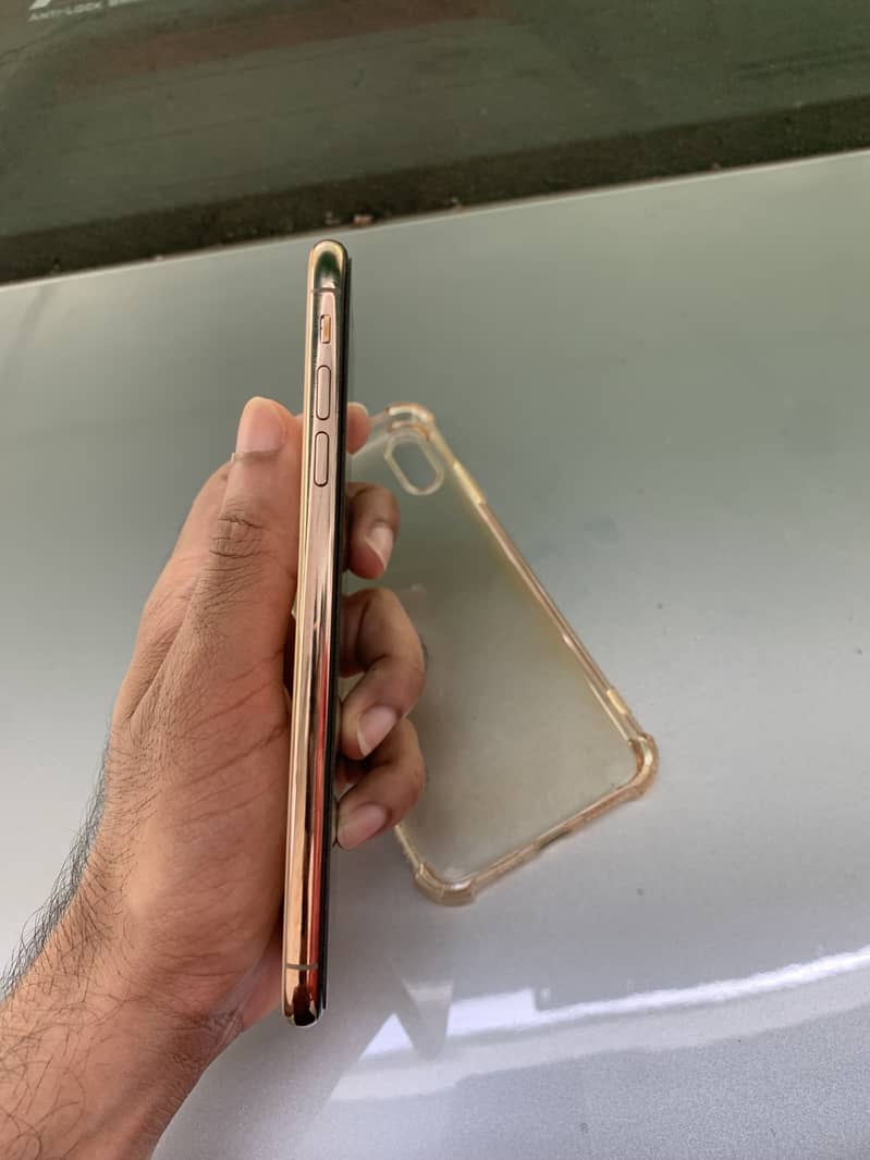 Iphone XS max 256gb PTA approved 1