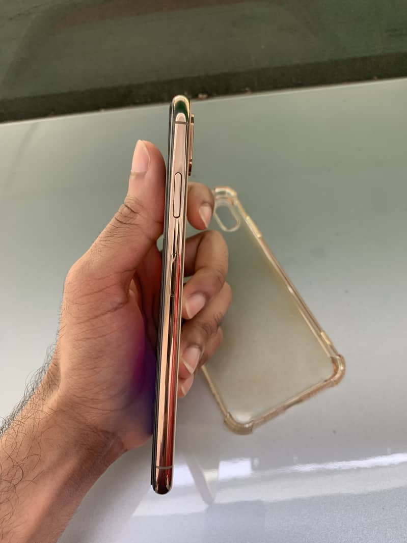 Iphone XS max 256gb PTA approved 3