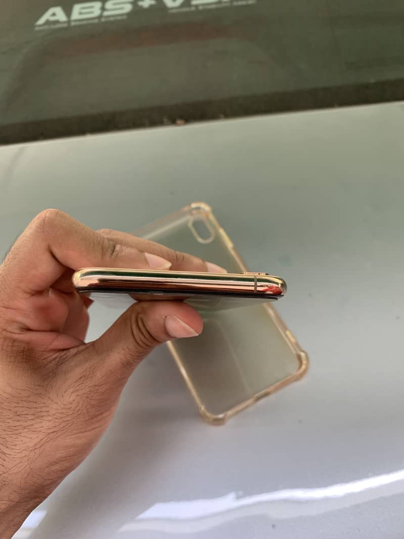 Iphone XS max 256gb PTA approved 4