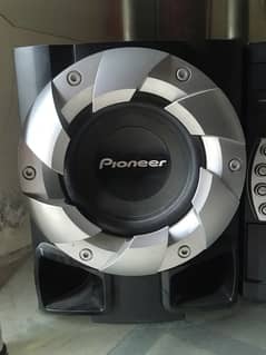 Pioneer speakers