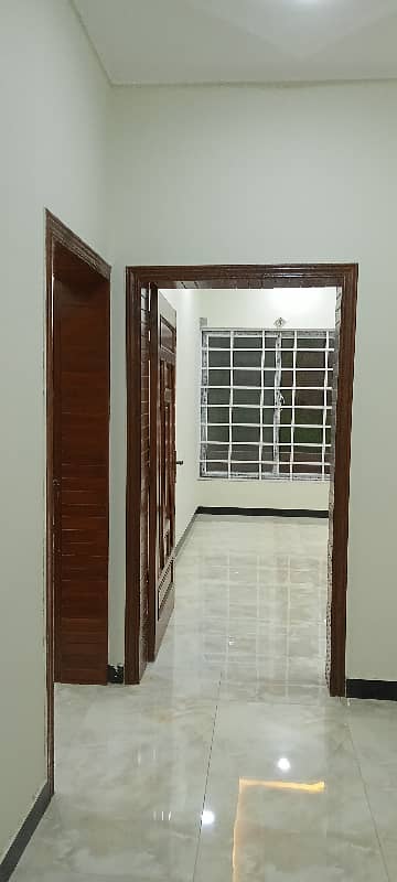 Beautiful Brand New Kanal Upper Portion For Rent 6