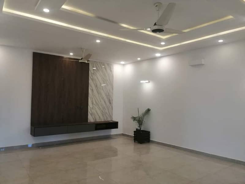 1 Kanal Upper Portion Available For Rent In Gulberg 3