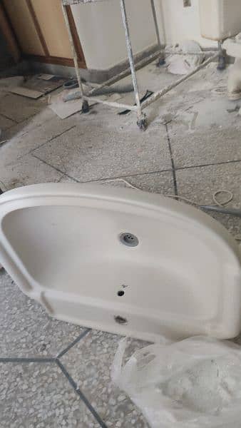 toilet and basin for sale 1