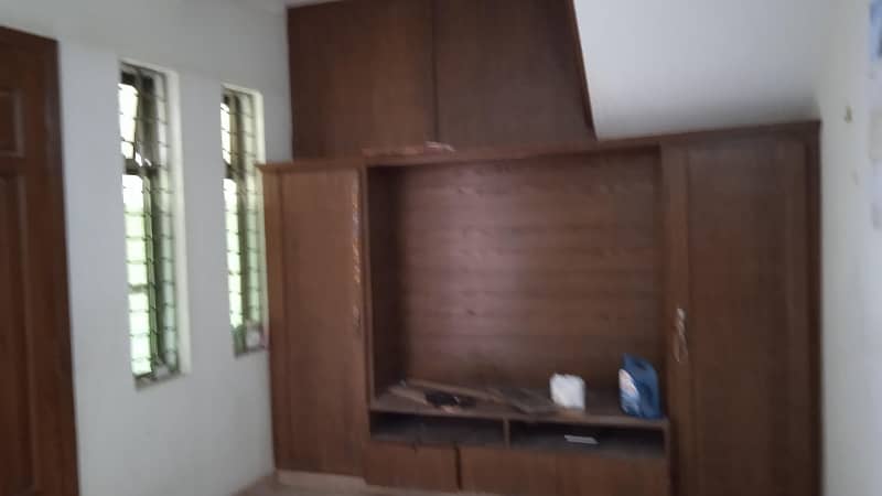 Lower Ground Portion Available For Rent In Margalla Town 4