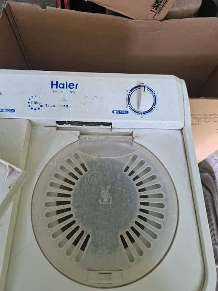 Haier HWM 75-As Twin Tub Washing Machine 7