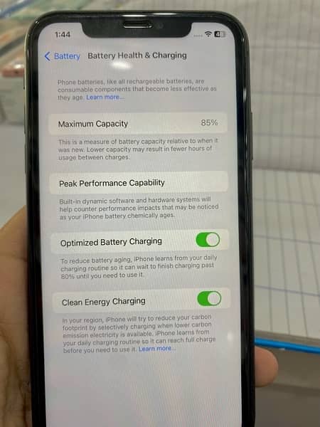 03288045937 i phone 11   jv  64gb battery 85 true on  face id ok 4