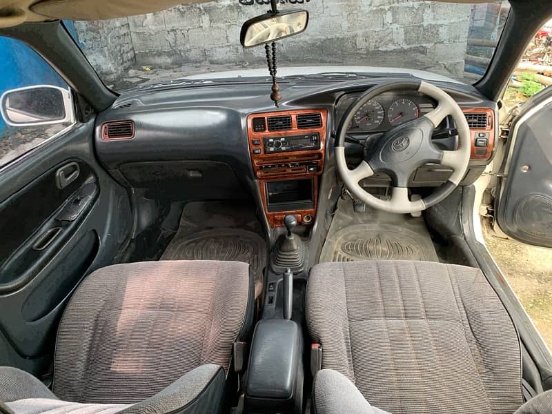 Toyota Corolla 2.0 D 1998 6