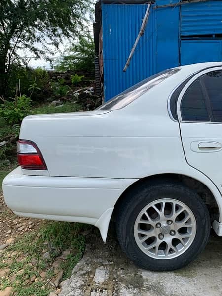 Toyota Corolla 2.0 D 1998 12