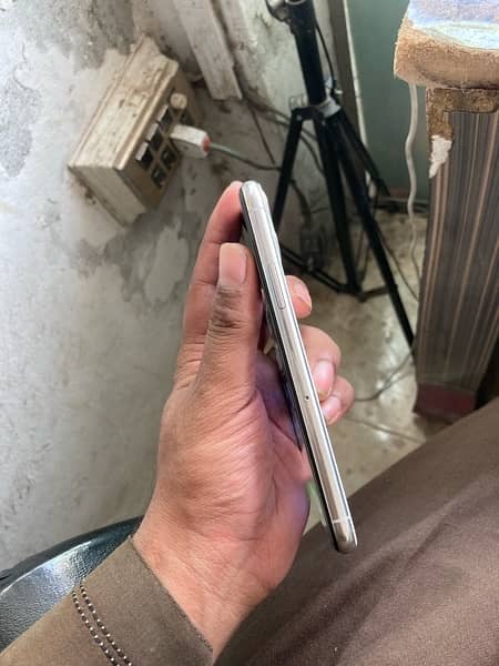 iPhone 11 Pro 64gb non pta 1