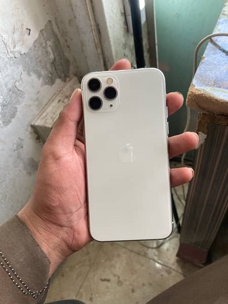 iPhone 11 Pro 64gb non pta 4