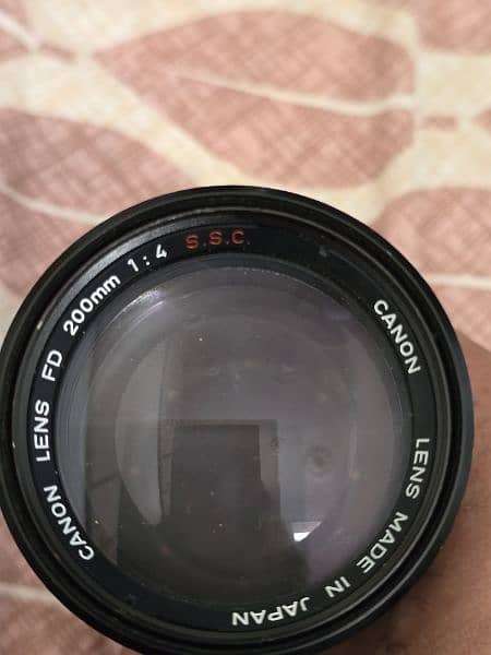 200mm Canon Camera Lense 1