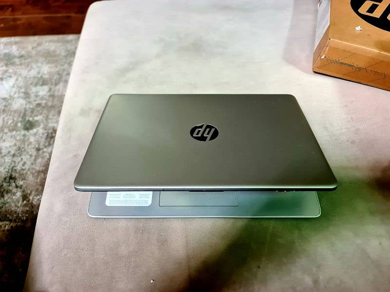 HP ProBook - Ryzen 3 (5300U) - 256 SSD 5