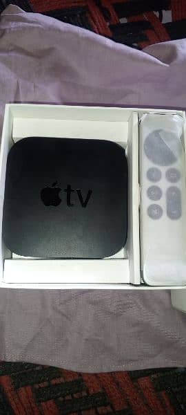 apple TV boxx 0