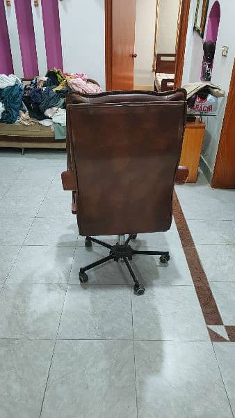 Office executive chairs for boss 2