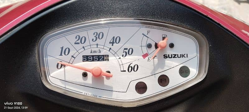 Suzuki scooty 49cc 6