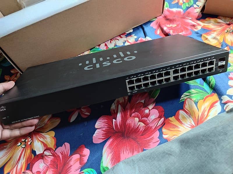 Cisco gigabit switch 24 port 5