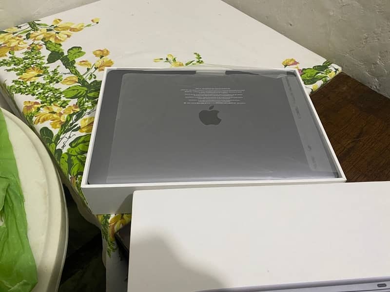 Apple MacBook Air MGN63 M1 Chip 8GB RAM 256GB SSD 13 Inches  (2020) 1