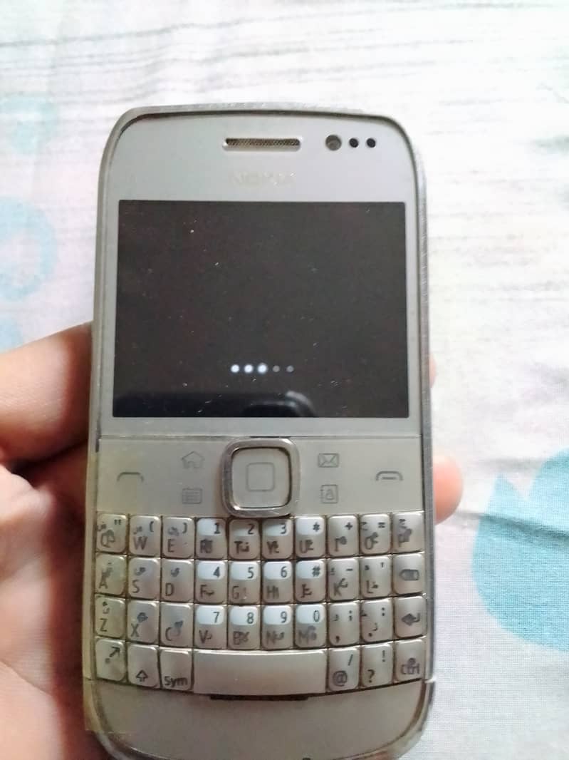 Nokia E6 touch & type (Finland made) 3