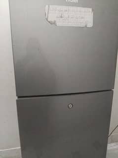 8/10 condition fridge for sale 0