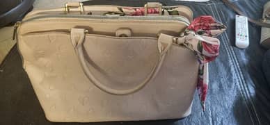 Ladies Handbag branded slightly used 0