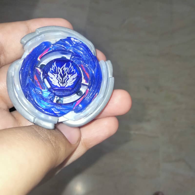 Selling my original Takara Tomy Metal Beyblades for sale 3