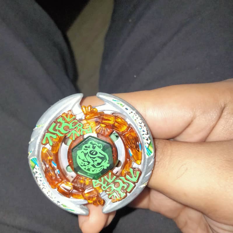 Selling my original Takara Tomy Metal Beyblades for sale 10