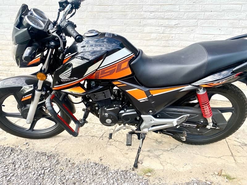 Honda CB 150f 2023 4