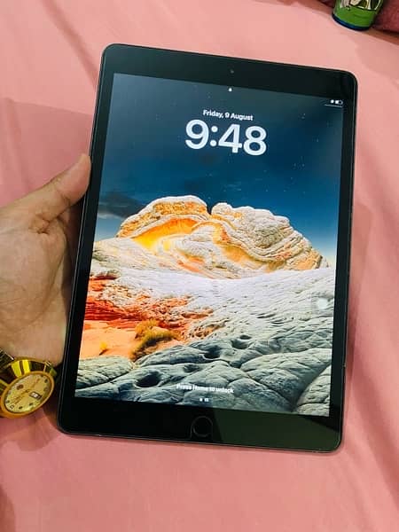 iPad 8 Generation 128GB 6