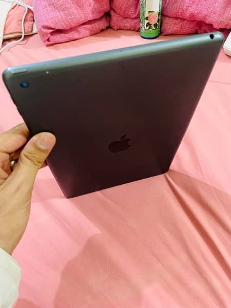 iPad 8 Generation 128GB 8