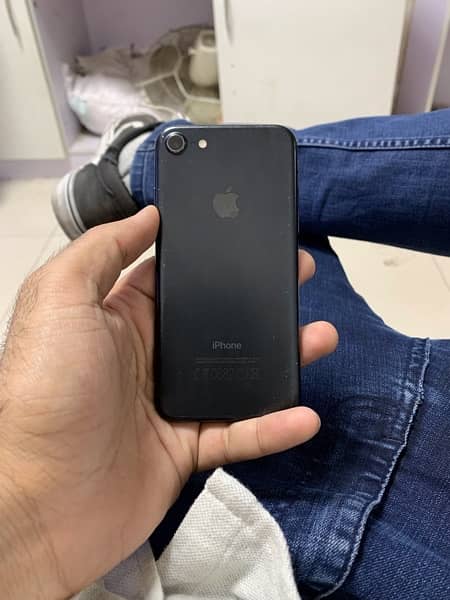 iphone 7 32 GB PTA approved 3