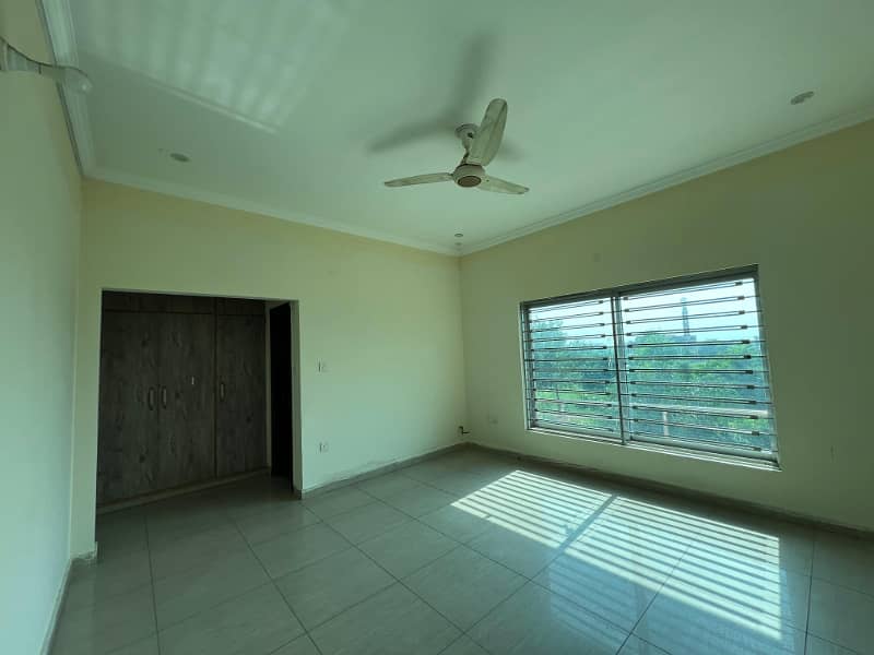 14 Marla House Available For Rent In G-13/3 22