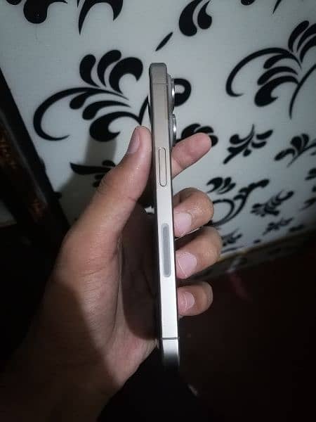 Iphone 15 pro - Jv Natural Titanium 128GB 1