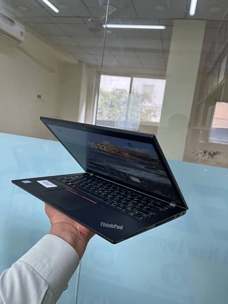 Lenovo ThinkPad X390 Core i5-8th 8/256 slim laptop for sale 4