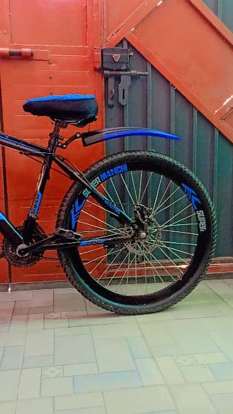 MTB cycle Good condition all back gear work DISK BRAKES 3