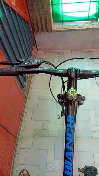 MTB cycle Good condition all back gear work DISK BRAKES 8