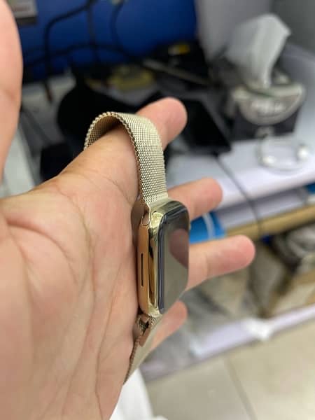 Apple Watch series 9   41mm  stainless steel 2