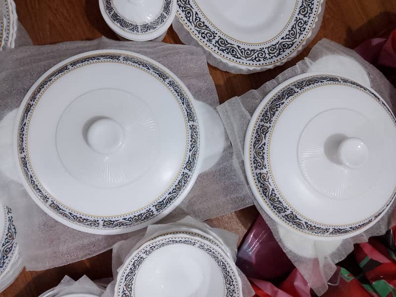 Brand New Marble Dinner set COROLLY-MZ available sale 72 pcs Jahaiz 2