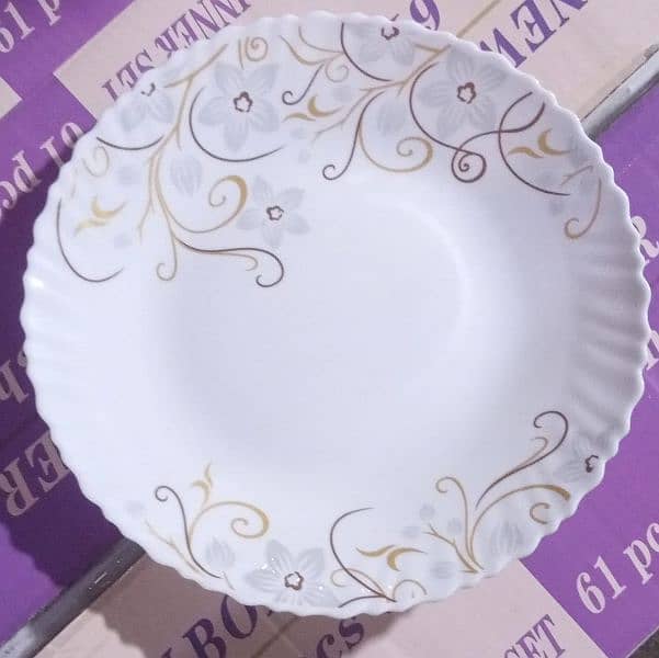 72 pcs marble dinner set. 7