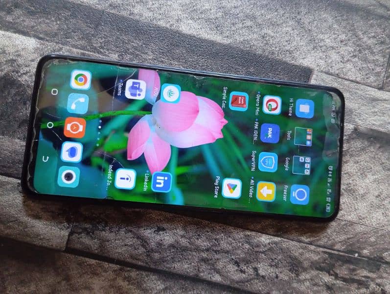 Tecno Camon 18T 4