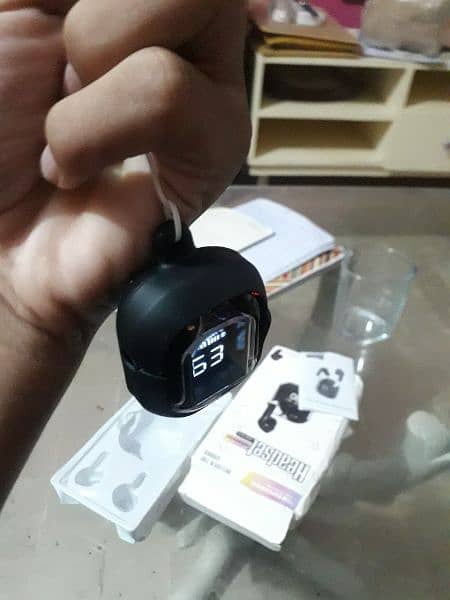 TWS Air 31 earbuds 1