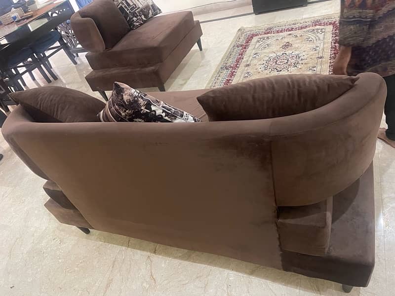 Slightly used sofa set for sale 3