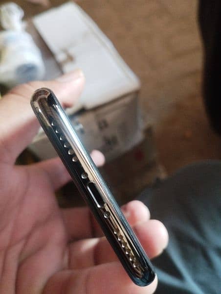 iPhone x pta approved  in original condition, screen dotted hai 2