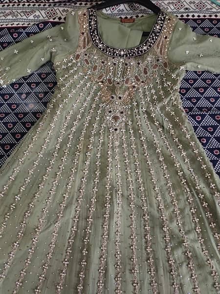 beautiful heavy bridal lehnga 0