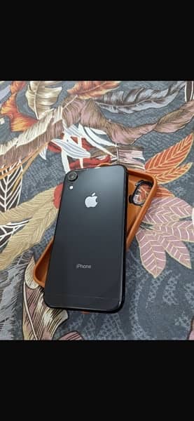 iPhone XR 128 gp official pta approved duel sim 4