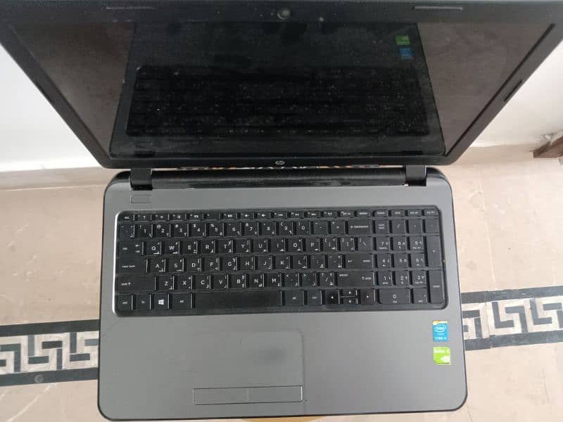 HP Notebook 15 series (15r004ne) 5