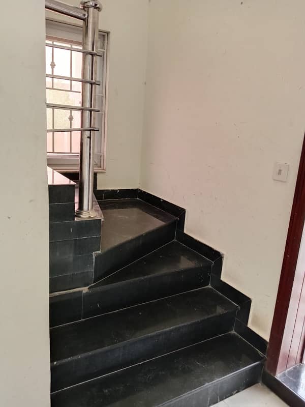 10 Marla Double Storey Corner House Available For Rent 4