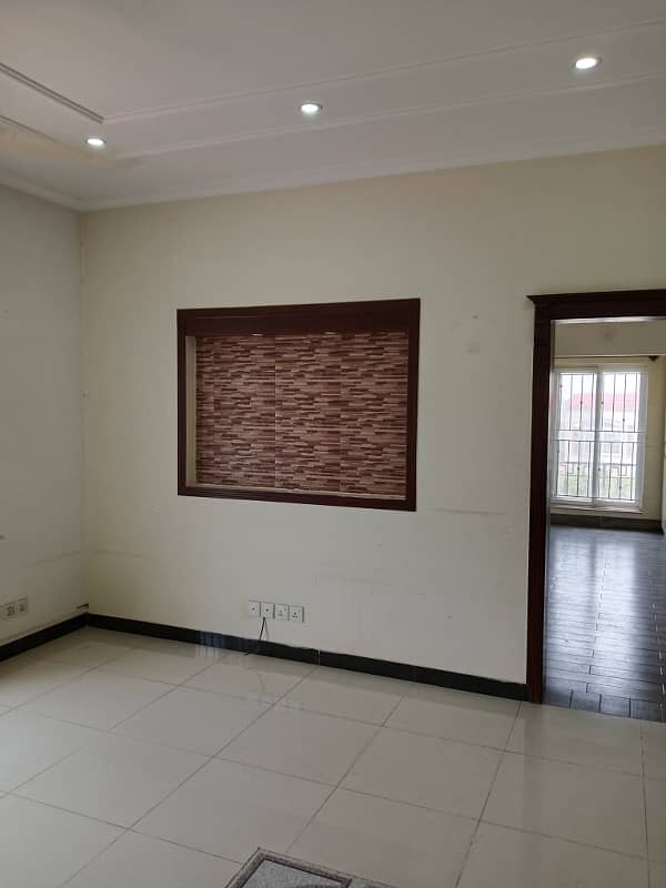 10 Marla Double Storey Corner House Available For Rent 22