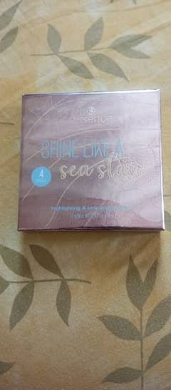 Essence | Shine Like a Sea Star | highlighting and bronzing Palette